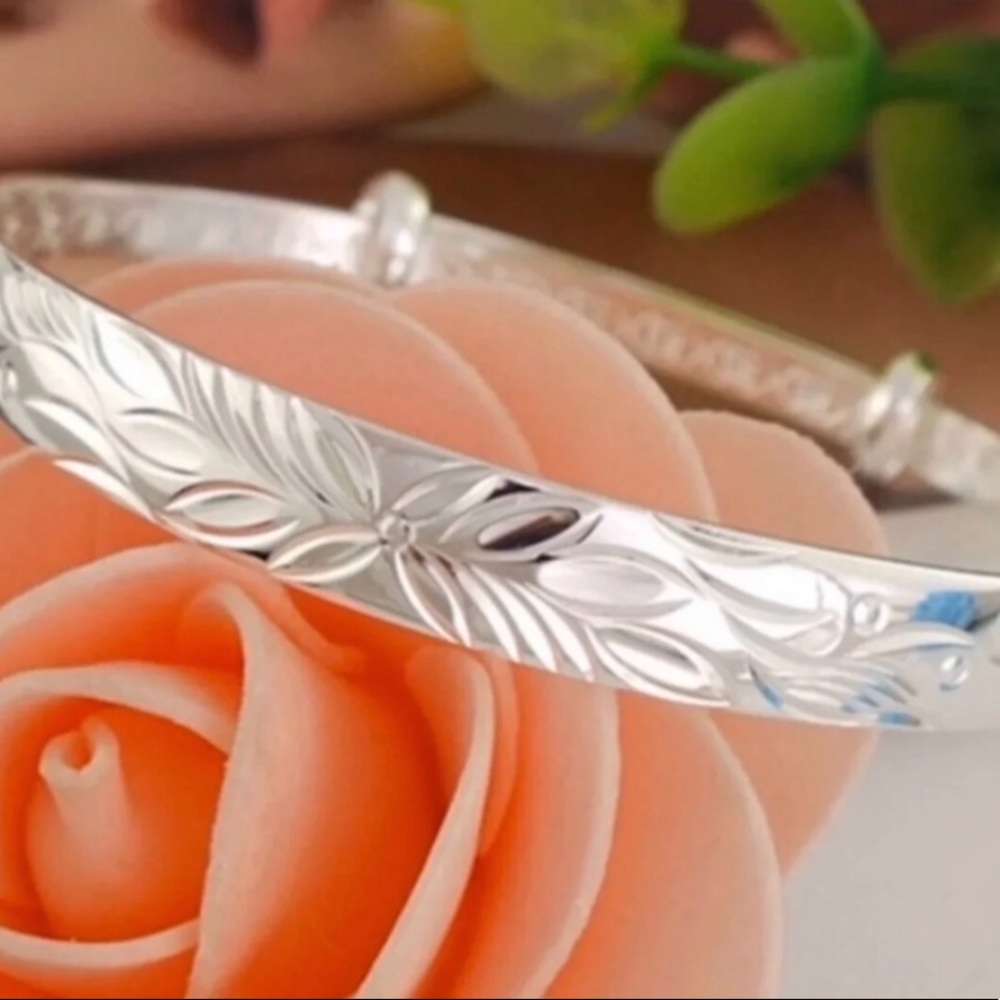 925 Stamped Sterling Silver Bangle Bracelet NWT